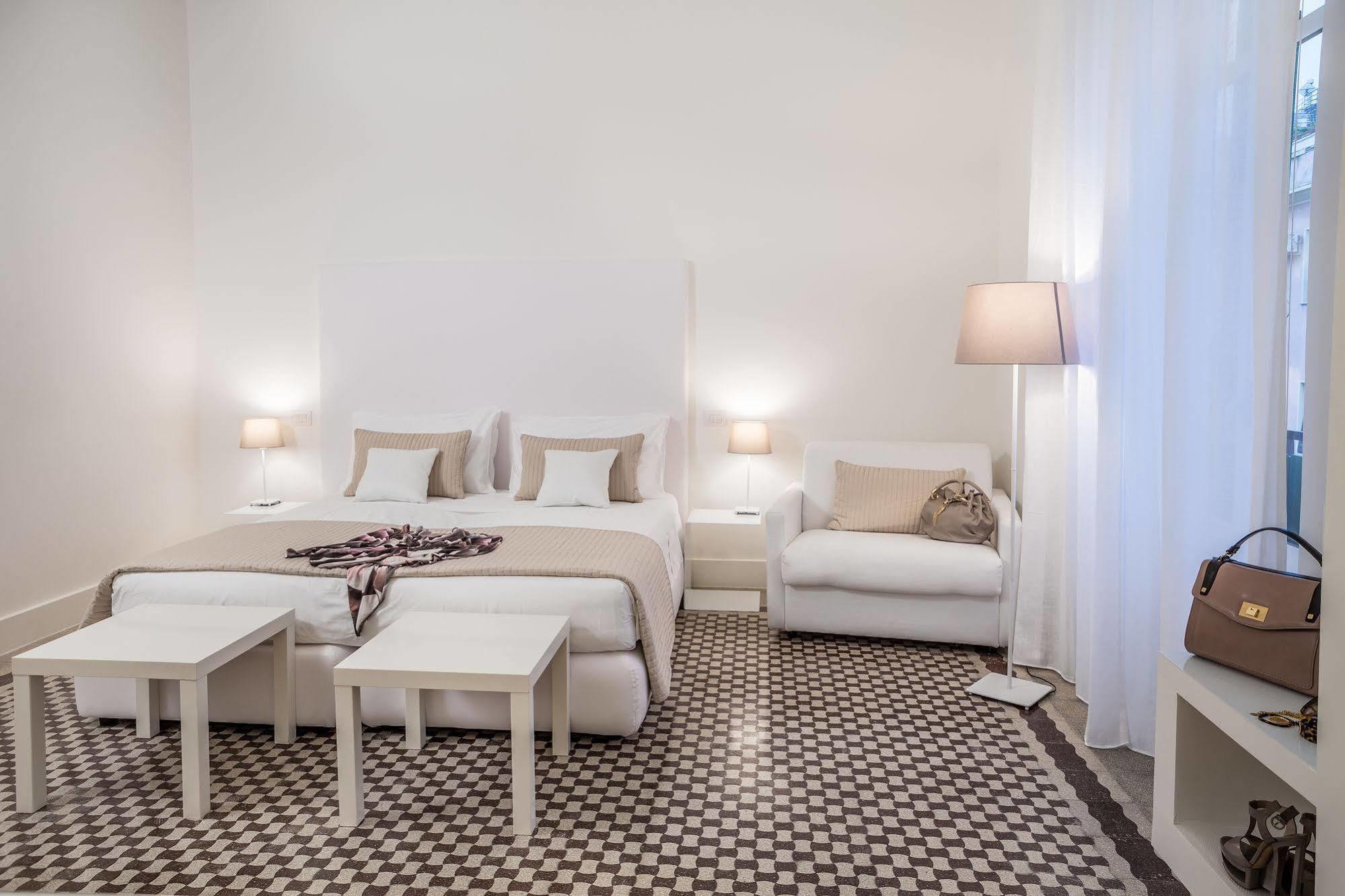 Home Boutique Luxury & Design Реджо ди Калабрия Екстериор снимка