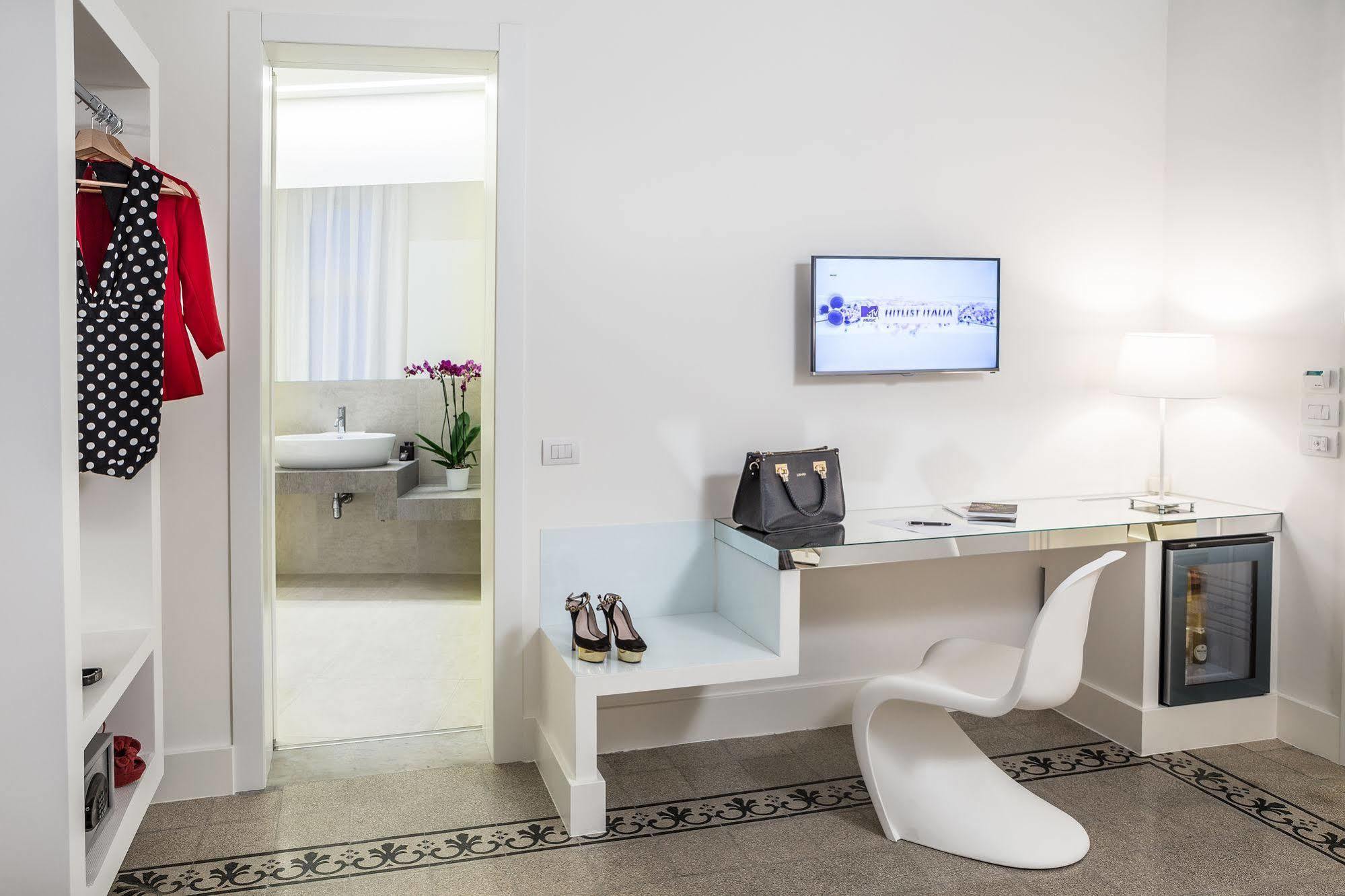 Home Boutique Luxury & Design Реджо ди Калабрия Екстериор снимка